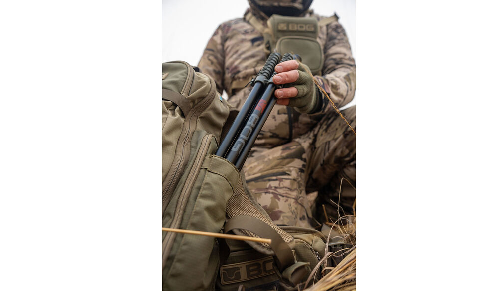 Deadshot&reg; COMPACT standing bipod​