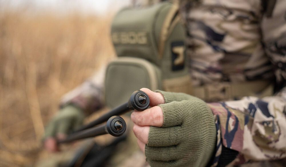 Deadshot&reg; COMPACT standing bipod​